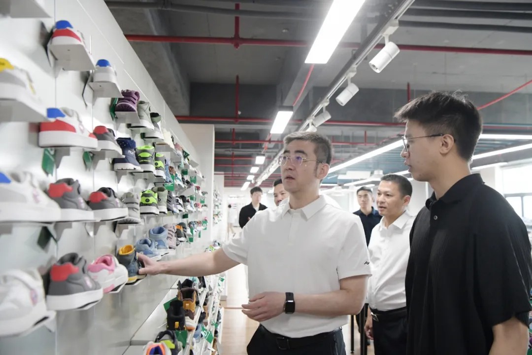【大拼经济 大抓发展】91porny公开主要领导带队开展“四下基层”现场办公活动